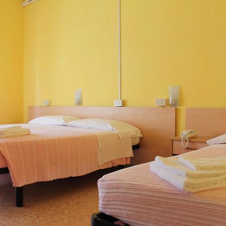 Hotel Ninfea Cervia Bagian luar foto
