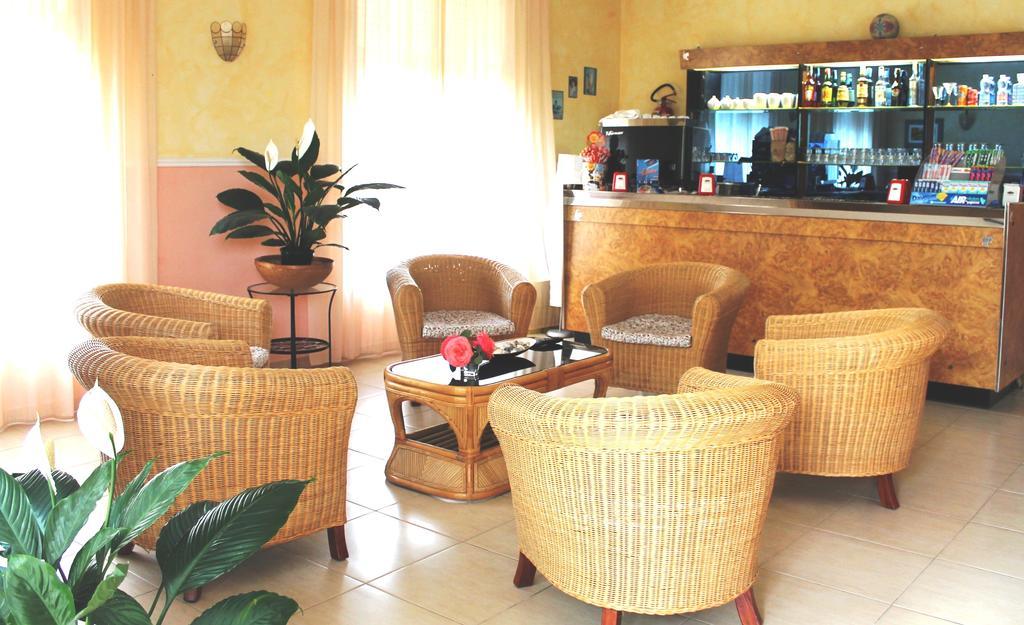 Hotel Ninfea Cervia Bagian luar foto