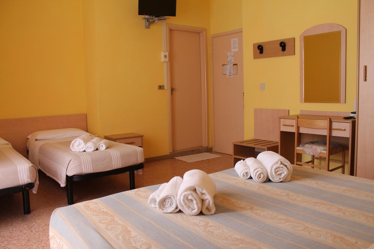 Hotel Ninfea Cervia Bagian luar foto